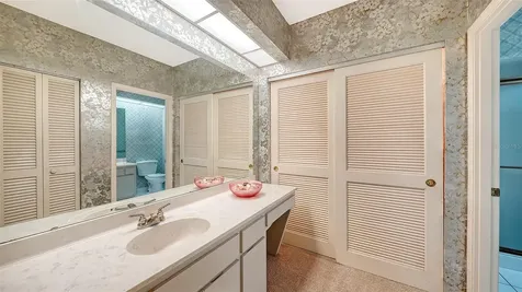 4652 Oak Hollow Drive Sarasota FL 34241