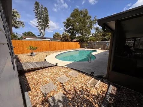 9289 92nd Way Seminole FL 33777