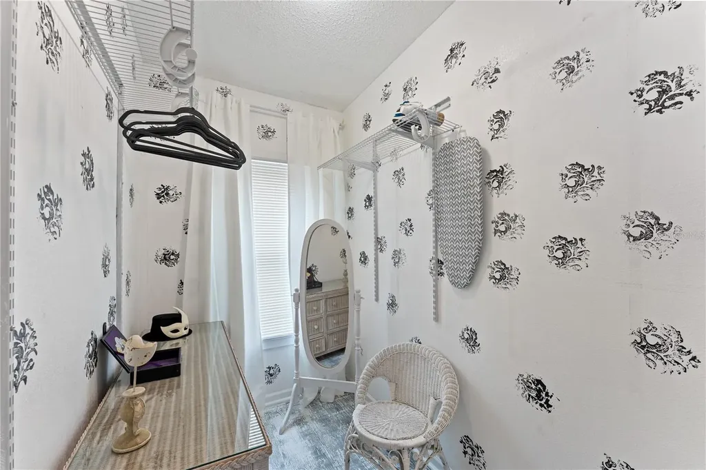 914 N 8th Street N St Petersburg FL 33701