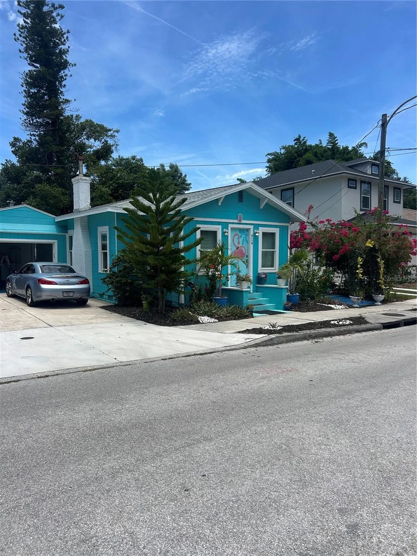 914 N 8th Street N St Petersburg FL 33701
