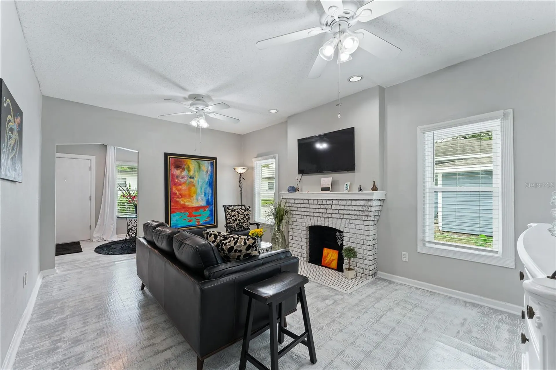 914 N 8th Street N St Petersburg FL 33701