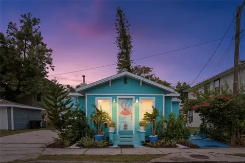 914 N 8th Street N St Petersburg FL 33701