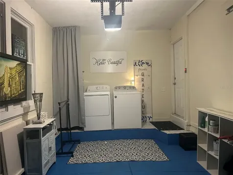 914 N 8th Street N St Petersburg FL 33701