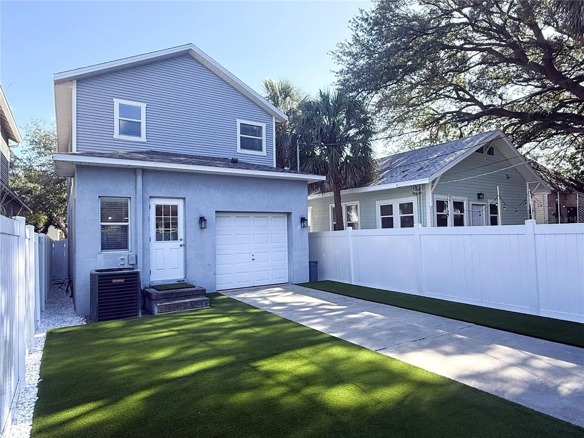 1934 W Spruce Street Tampa FL 33607