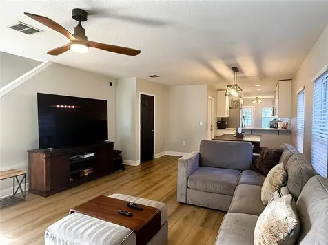 1934 W Spruce Street Tampa FL 33607