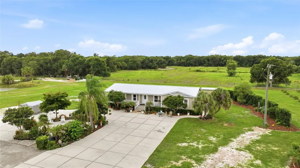 11354 SE South Hog Bay Avenue Arcadia FL 34266