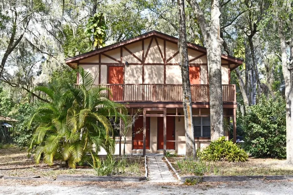 815 2nd Street Altamonte Springs FL 32701