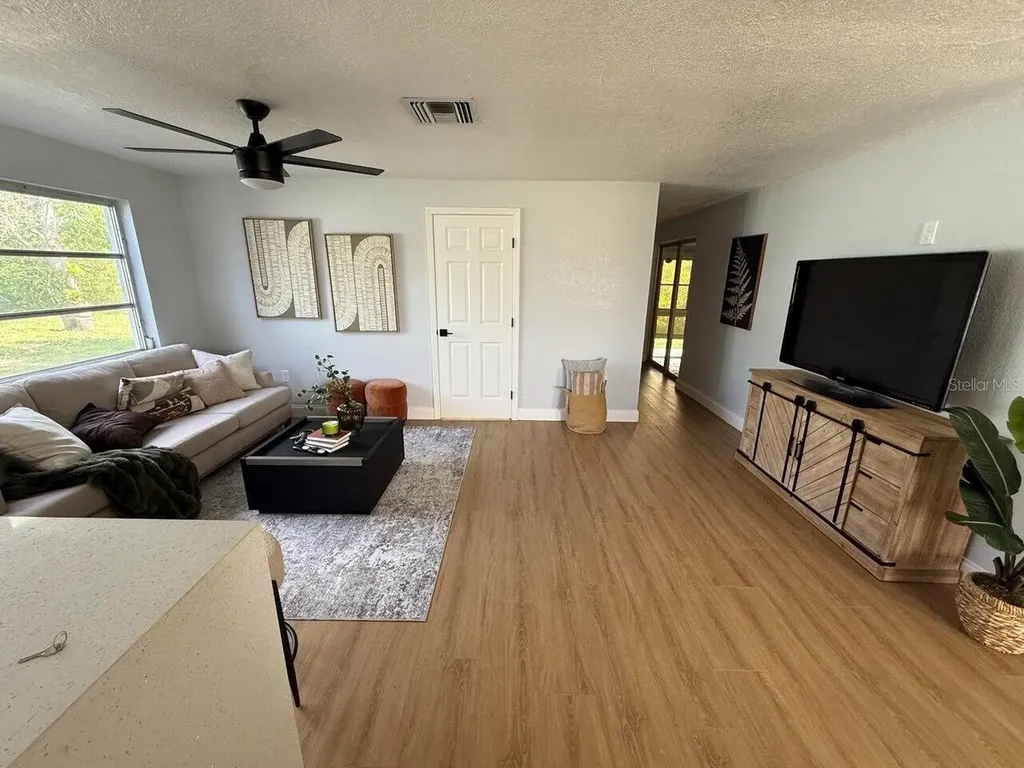 369 Westwinds Drive Palm Harbor FL 34683