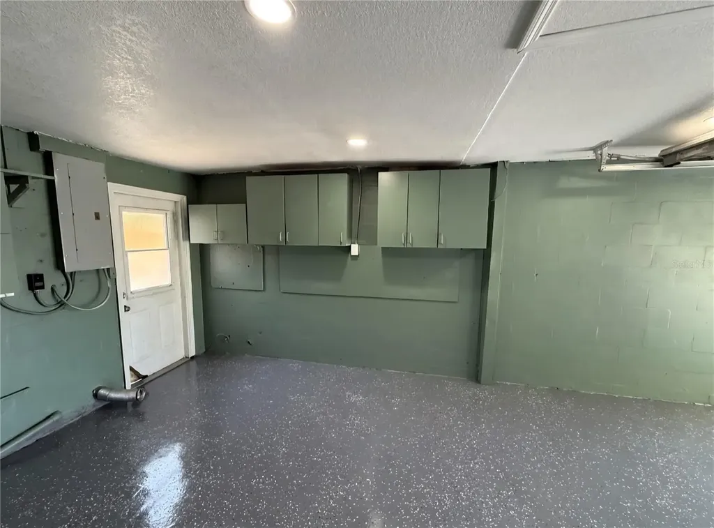 4344 Oak Bluff Avenue Holiday FL 34691
