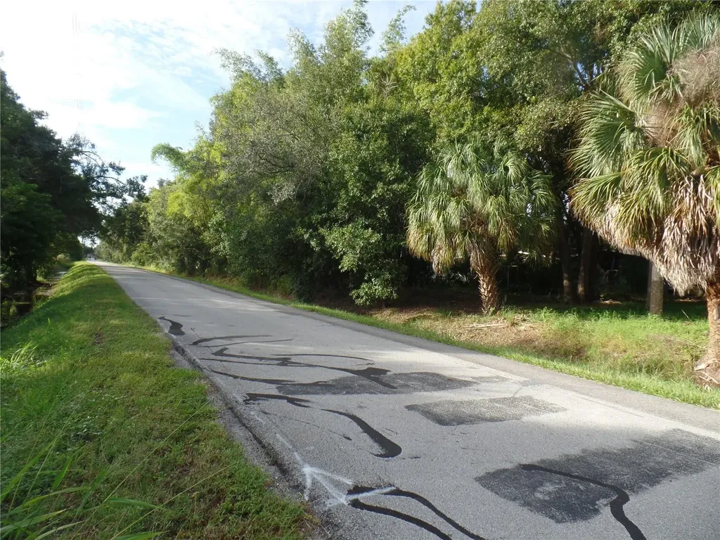 1260 70th Street N St Petersburg FL 33710