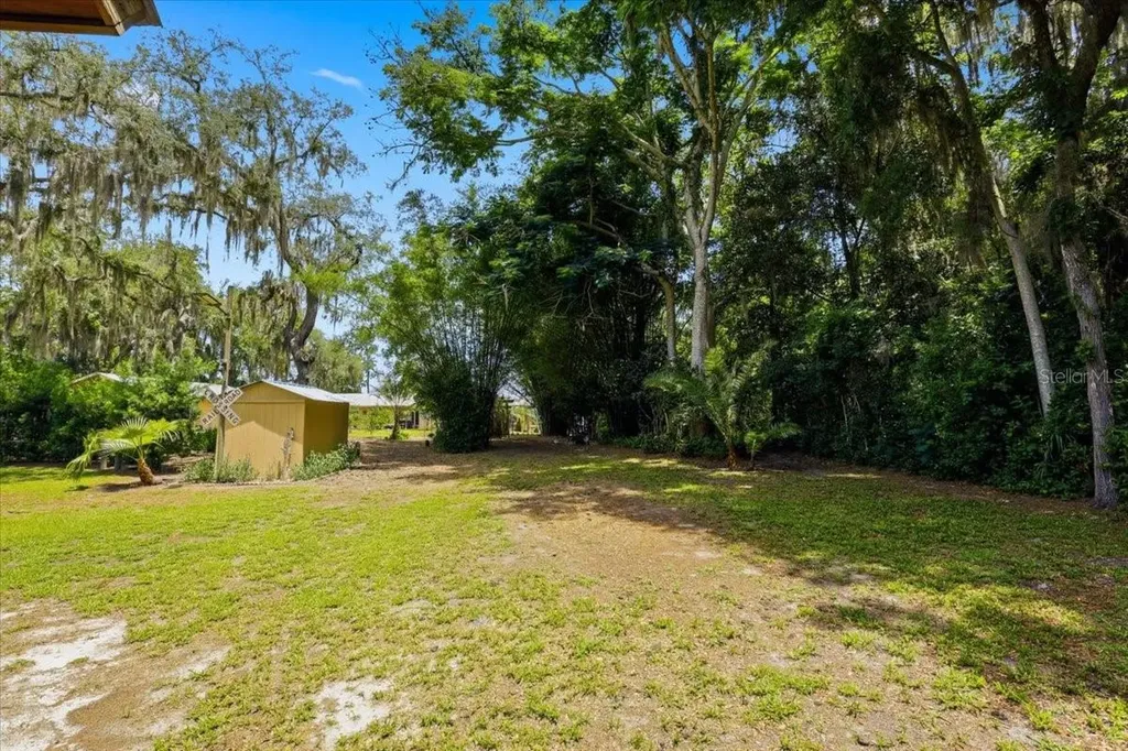 460 Lake Como Drive Pomona Park FL 32181