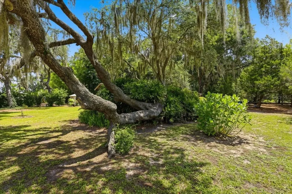 460 Lake Como Drive Pomona Park FL 32181