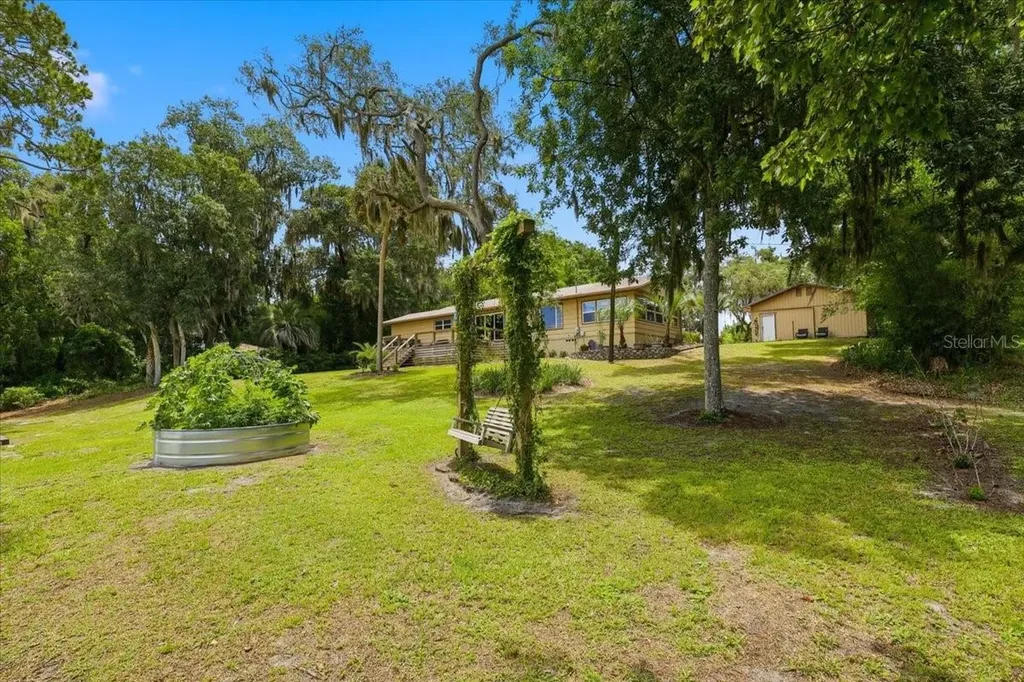 460 Lake Como Drive Pomona Park FL 32181