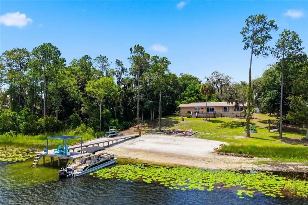 460 Lake Como Drive Pomona Park FL 32181