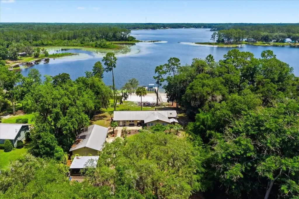 460 Lake Como Drive Pomona Park FL 32181