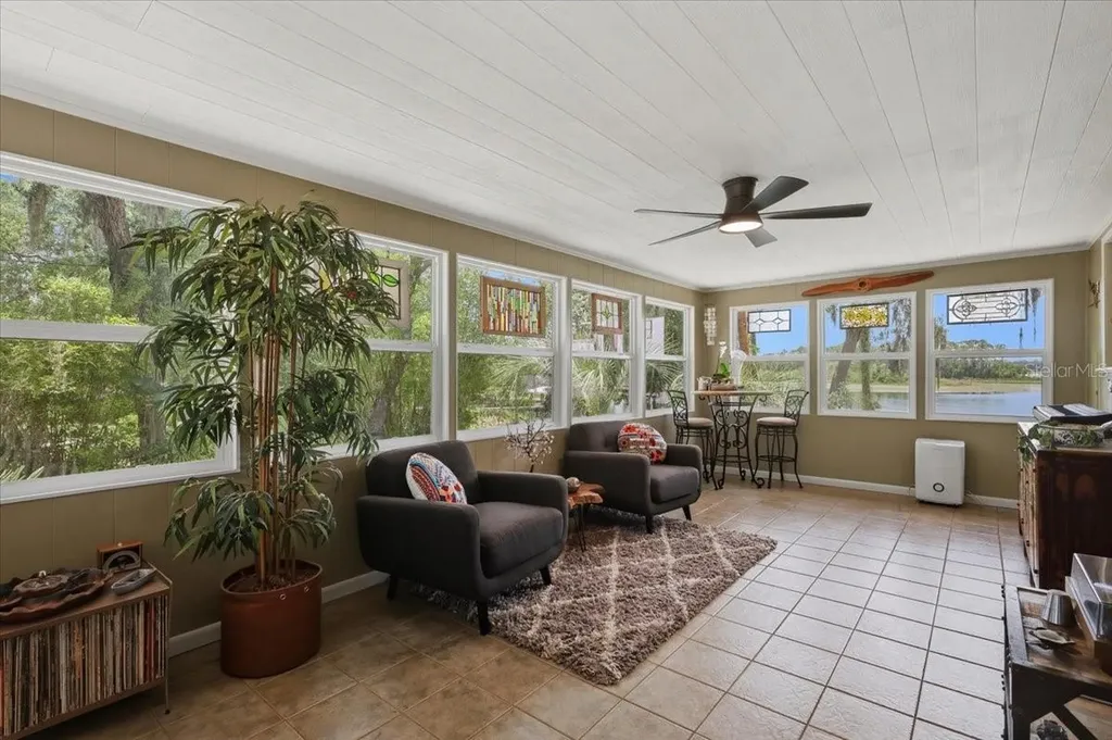 460 Lake Como Drive Pomona Park FL 32181