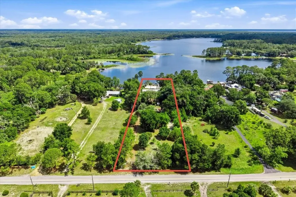 460 Lake Como Drive Pomona Park FL 32181