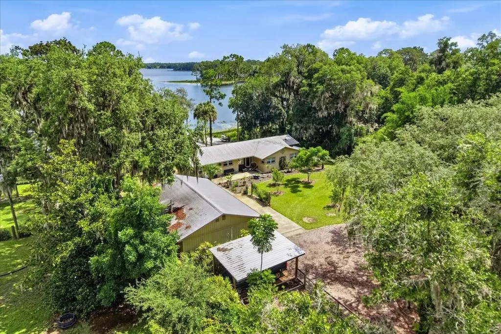 460 Lake Como Drive Pomona Park FL 32181