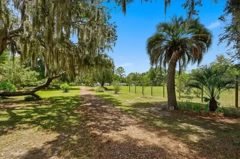 460 Lake Como Drive Pomona Park FL 32181