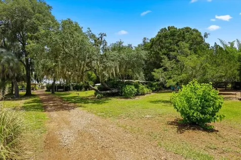 460 Lake Como Drive Pomona Park FL 32181