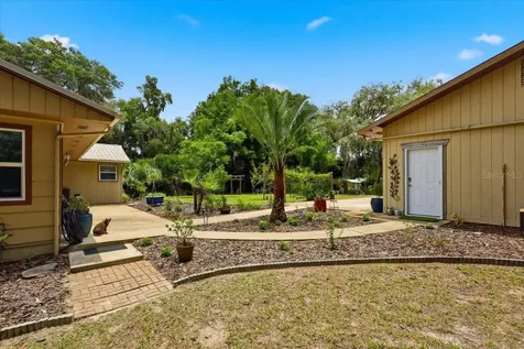 460 Lake Como Drive Pomona Park FL 32181
