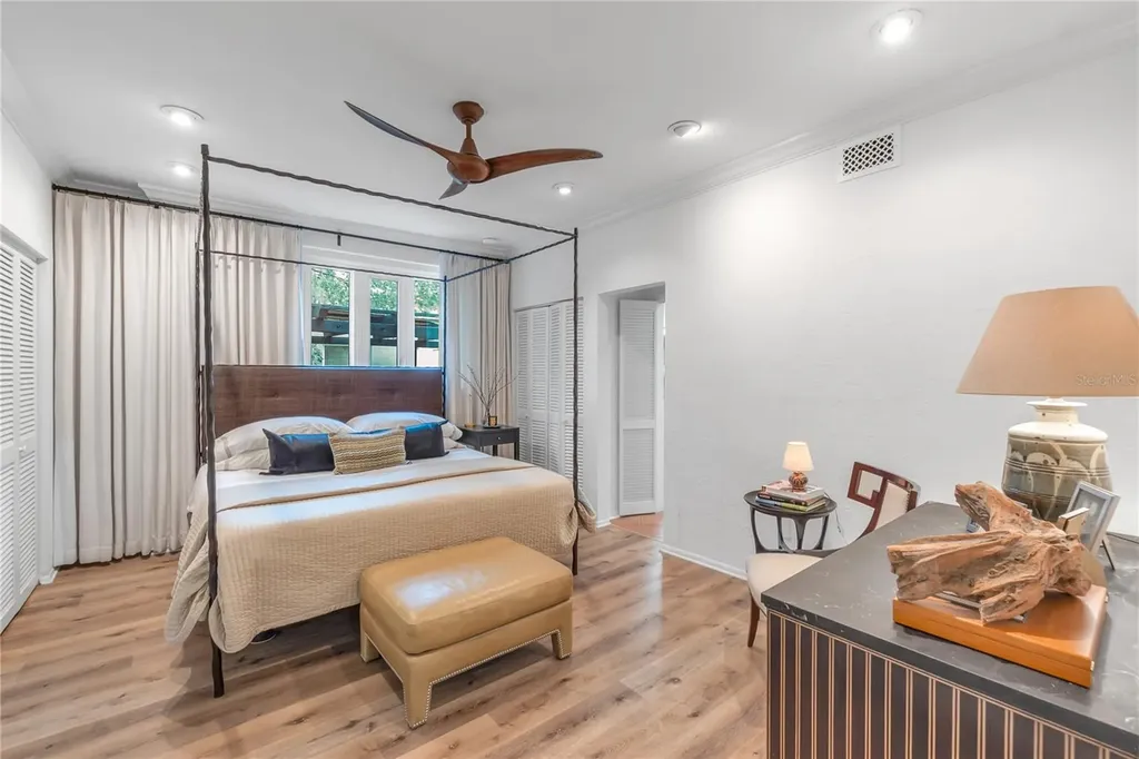 1864 Clematis St Street Sarasota FL 34239