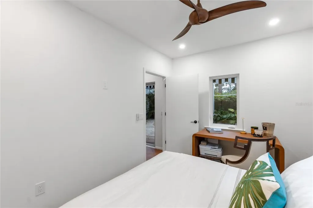 1864 Clematis St Street Sarasota FL 34239
