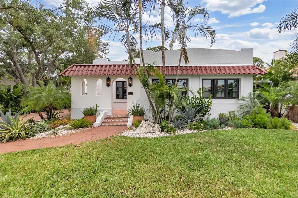 1864 Clematis St Street Sarasota FL 34239