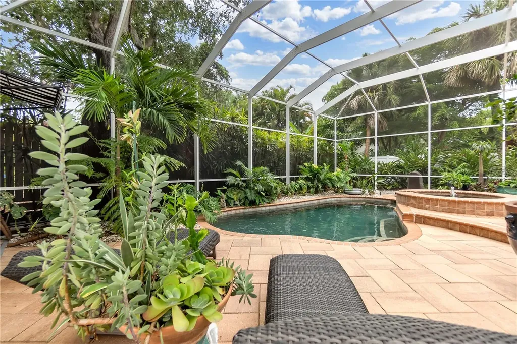 1864 Clematis St Street Sarasota FL 34239