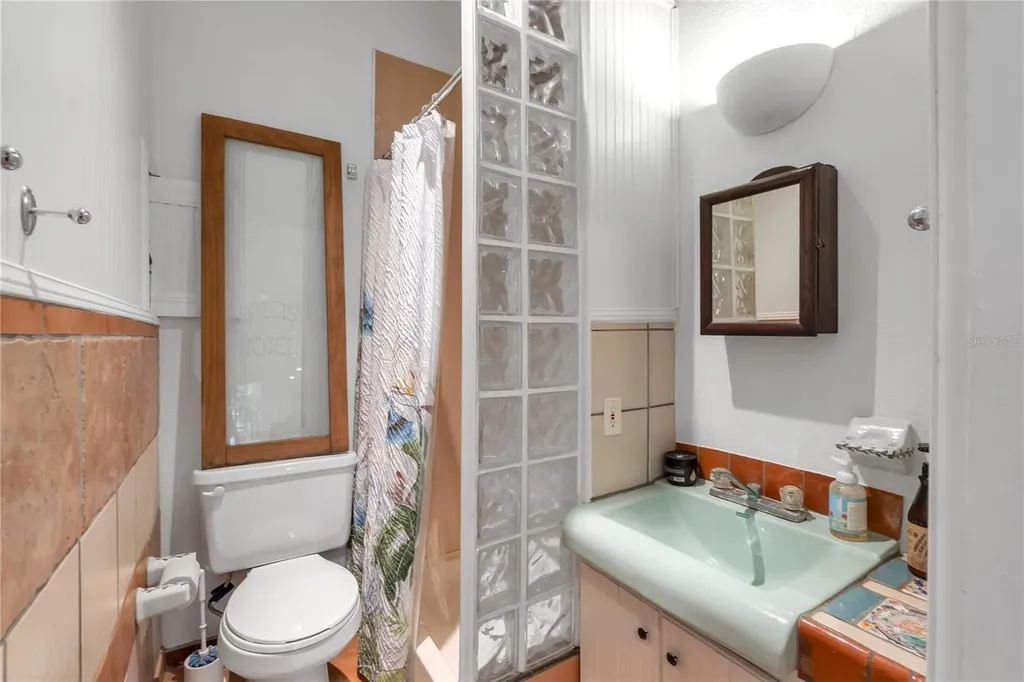 1864 Clematis St Street Sarasota FL 34239