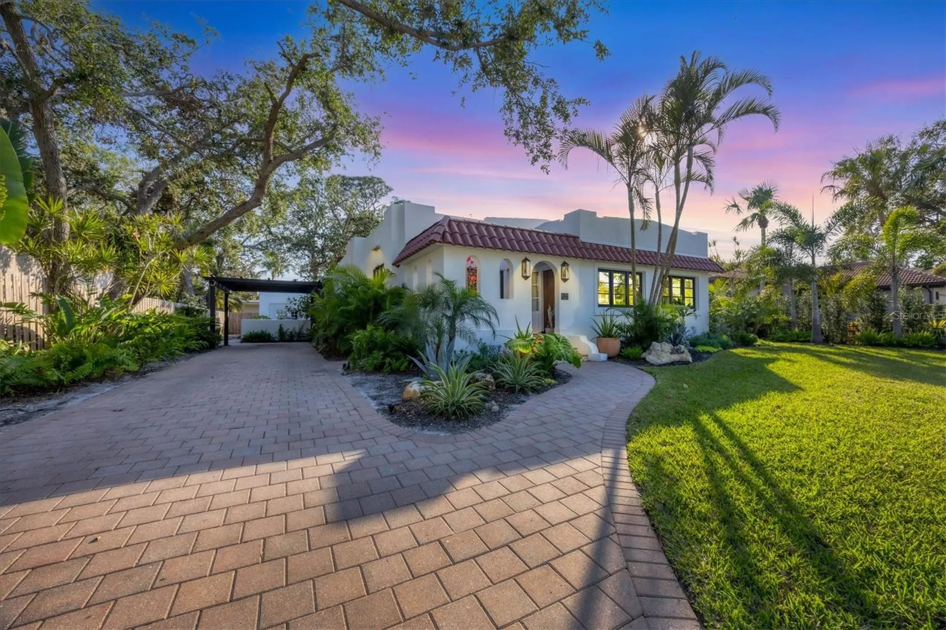 1864 Clematis St Street Sarasota FL 34239