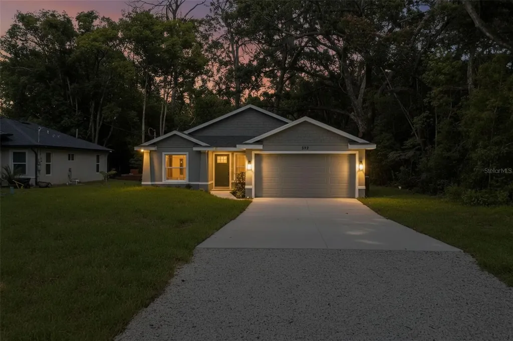 352 Garfield Masaryktown FL 34604