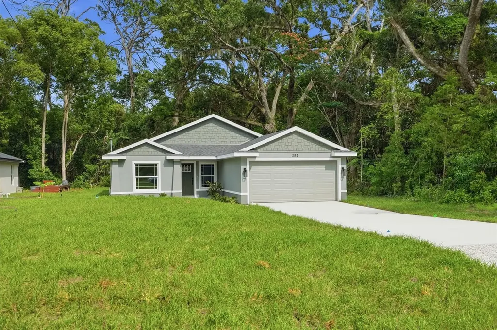 352 Garfield Masaryktown FL 34604