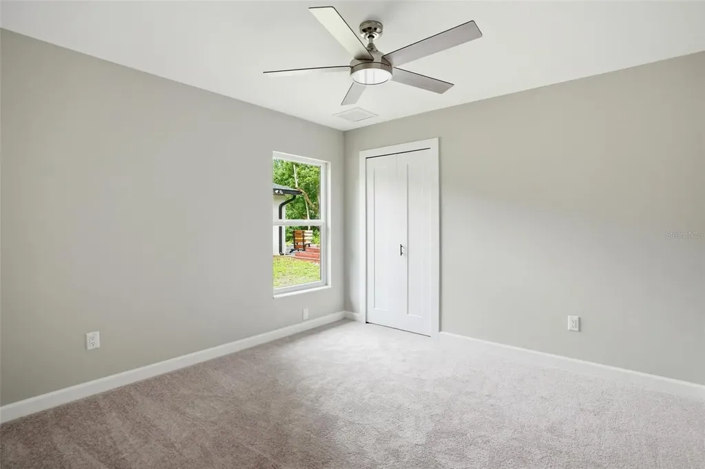 352 Garfield Masaryktown FL 34604