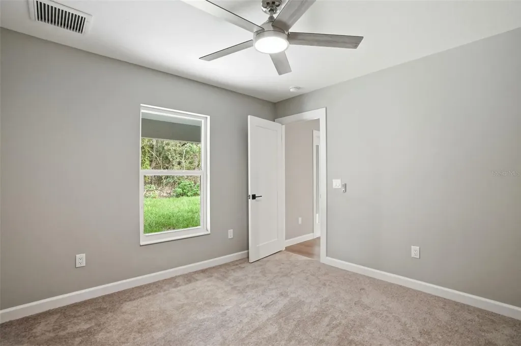 352 Garfield Masaryktown FL 34604