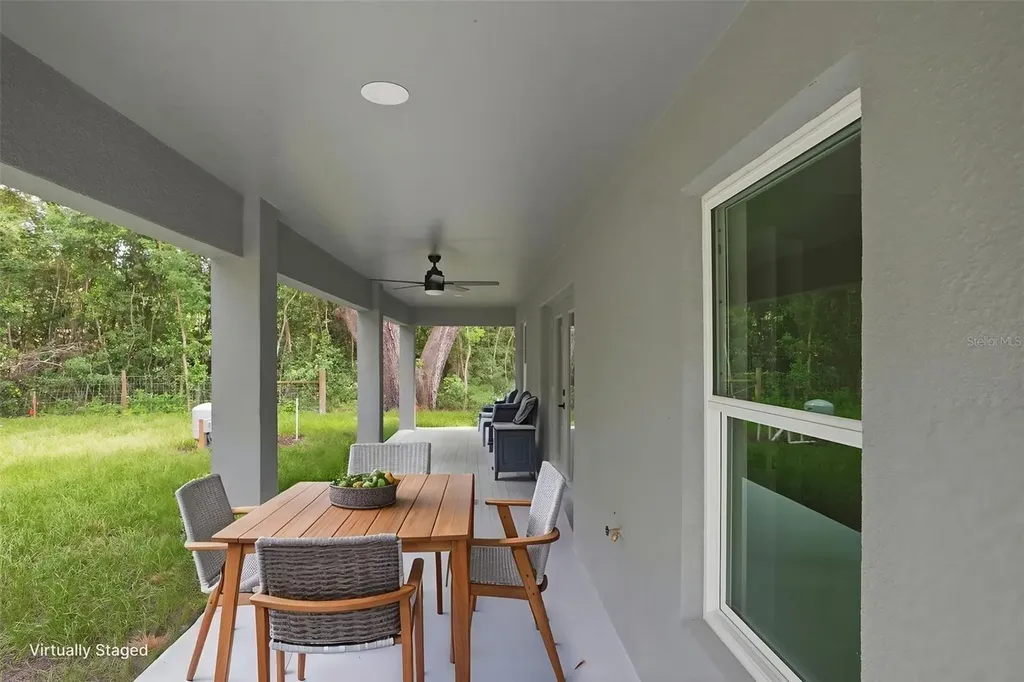 352 Garfield Masaryktown FL 34604