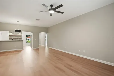 352 Garfield Masaryktown FL 34604