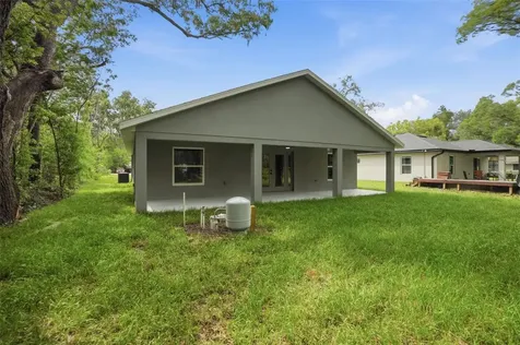 352 Garfield Masaryktown FL 34604