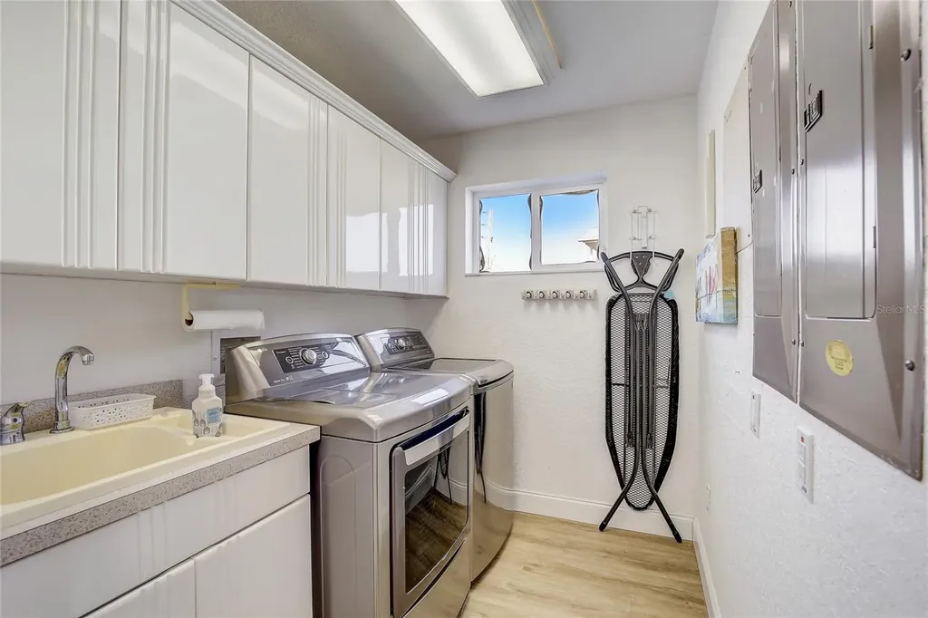6511 Clark Street Hudson FL 34667
