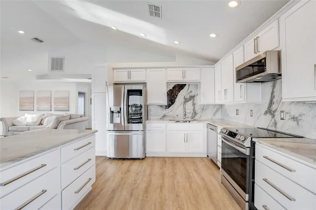 6511 Clark Street Hudson FL 34667
