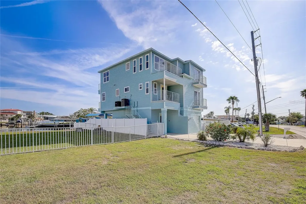 6511 Clark Street Hudson FL 34667