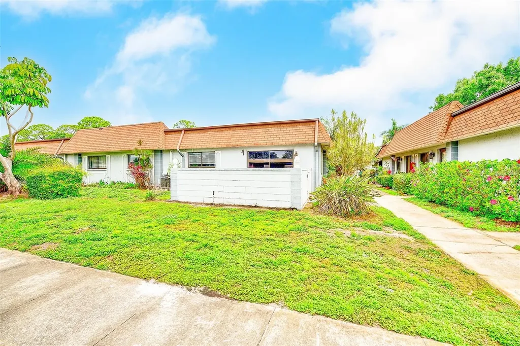 5045 70th Place N Pinellas Park FL 33781
