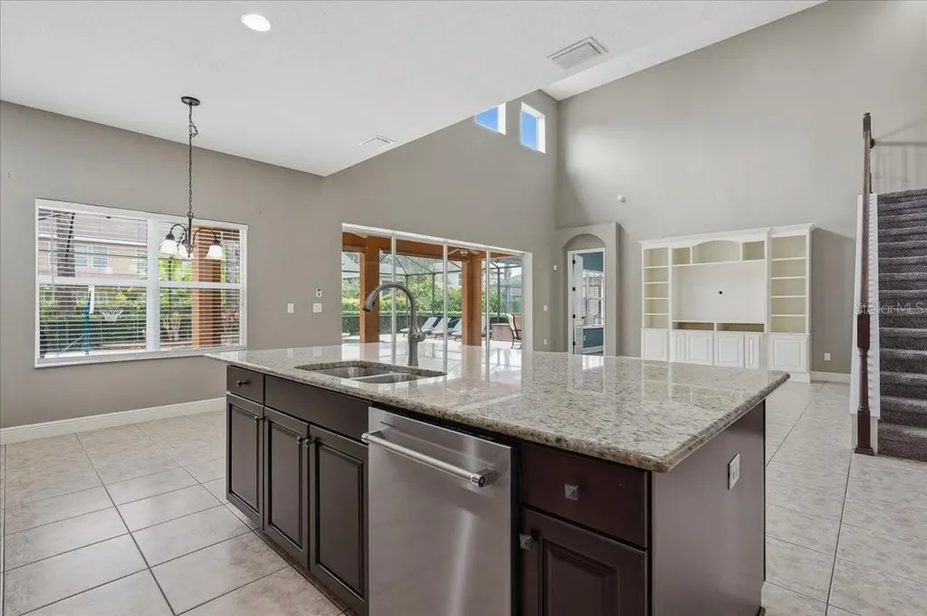 5333 Sagecrest Drive Lithia FL 33547