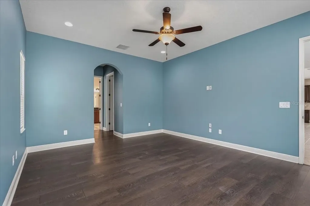 5333 Sagecrest Drive Lithia FL 33547