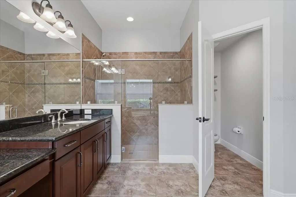 5333 Sagecrest Drive Lithia FL 33547