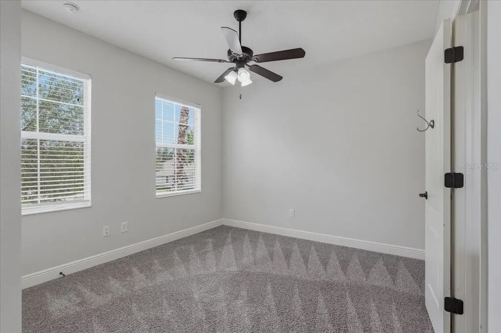 5333 Sagecrest Drive Lithia FL 33547