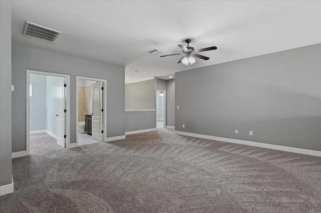 5333 Sagecrest Drive Lithia FL 33547