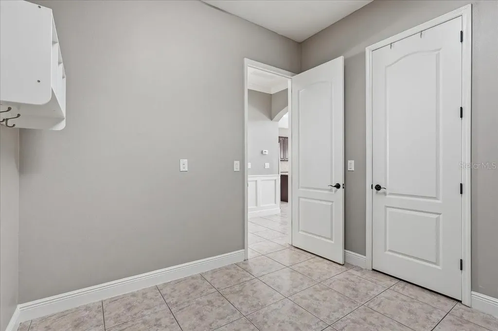 5333 Sagecrest Drive Lithia FL 33547