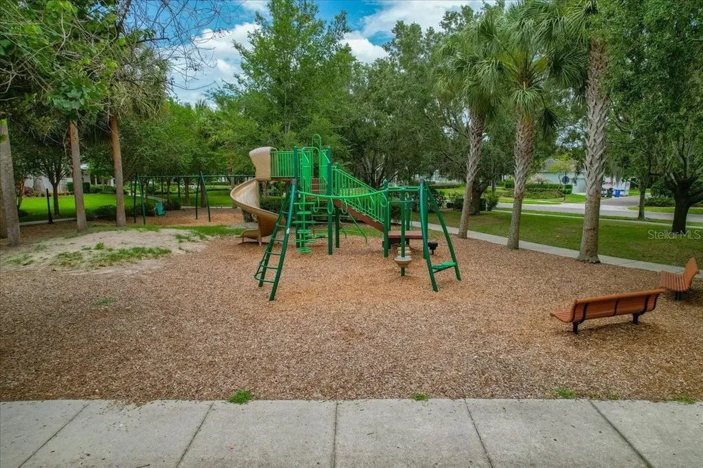 5333 Sagecrest Drive Lithia FL 33547