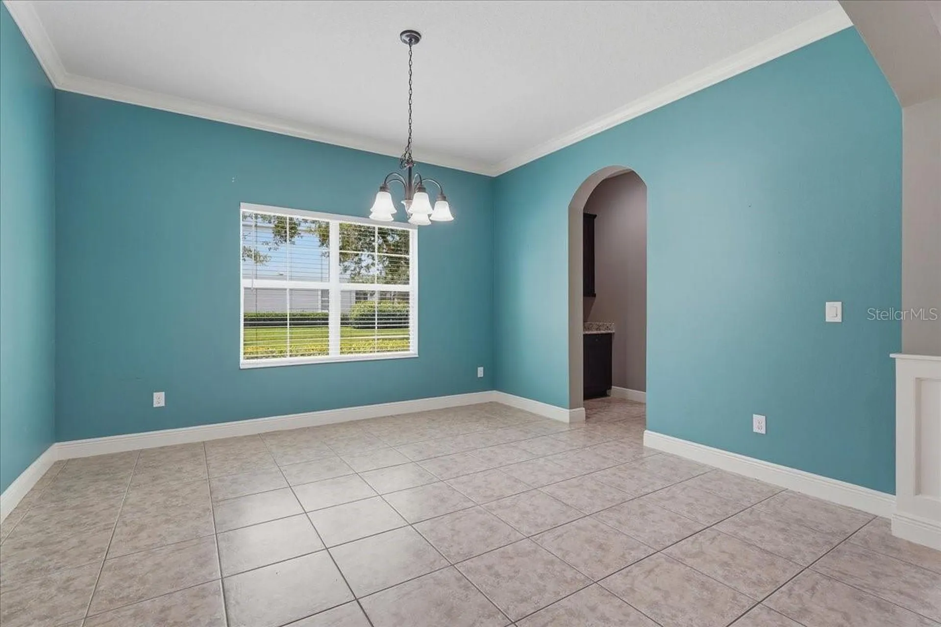 5333 Sagecrest Drive Lithia FL 33547